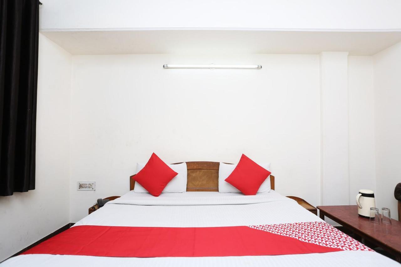 Oyo 8188 Vardhmaan Inn Delhi  Exterior photo
